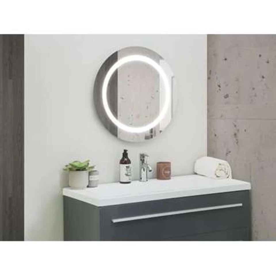 Beliani Badkamerspiegel SELUNE - Zilver Synthetisch Materiaal Beliani Badkamerspiegel SELUNE - Zilver Synthetisch Materiaal -Beliani 0c66e0bee53b4c3a882049d2ed40dfb2