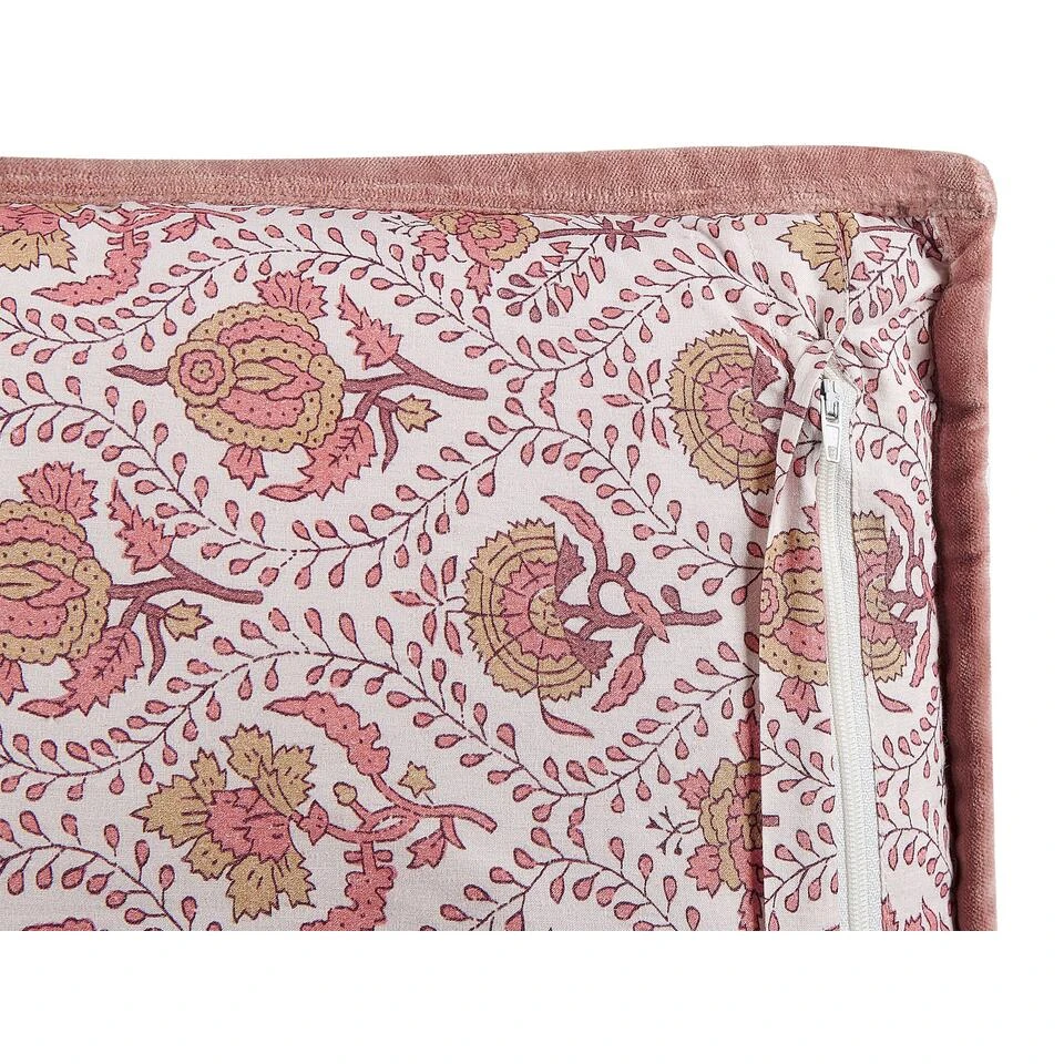 Beliani Sierkussen PICEA - Rood Katoen Beliani Sierkussen PICEA - Rood Katoen -Beliani 116a0e320d64484ea07b7296259e71ab