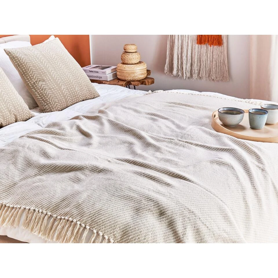 Beliani Plaid YARSA - Beige Katoen Beliani Plaid YARSA - Beige Katoen -Beliani 1459307bf1c0465983823bee02d78d92