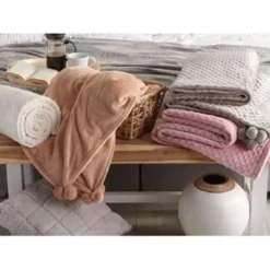 Beliani Plaid TERKE - Bruin Polyester -Beliani 1b5c7221a01841d492eda63c86409492