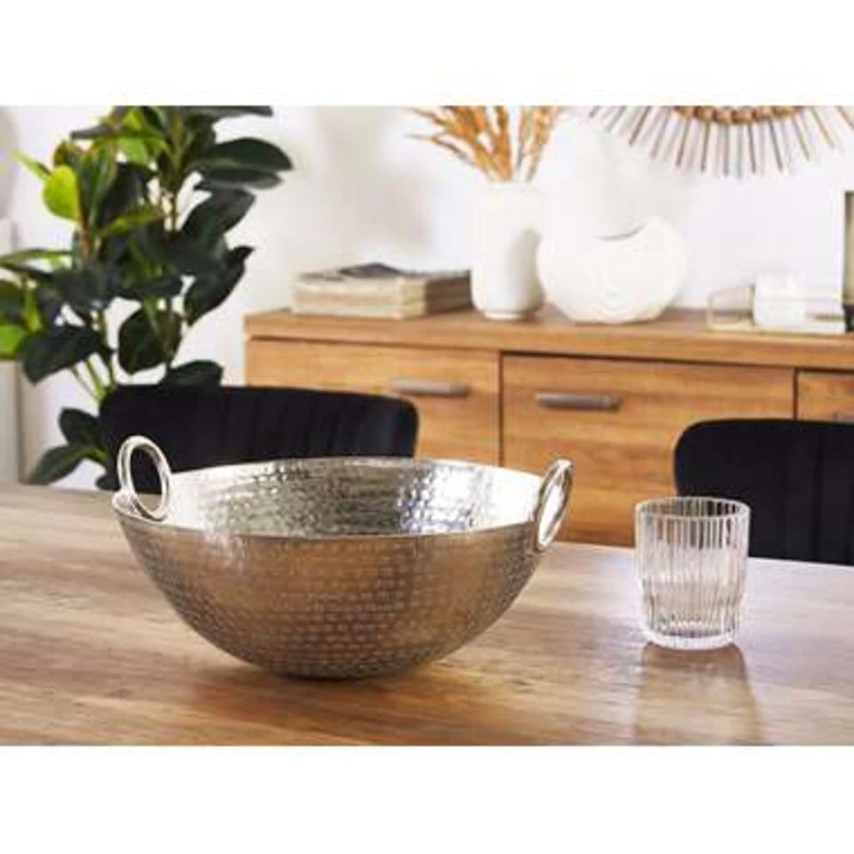 Beliani Decoratieve Schaal SHIBAH - Zilver Aluminium Beliani Decoratieve Schaal SHIBAH - Zilver Aluminium -Beliani 2b19d9f8de6f4014af9a79914da1f0d2