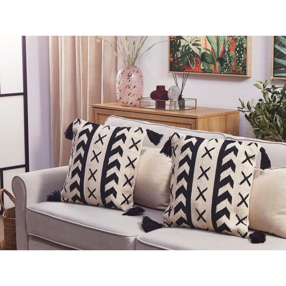 Beliani Sierkussen DEADNETTLE - Beige Katoen Beliani Sierkussen DEADNETTLE - Beige Katoen -Beliani 388f45b6b0f0457ca9d084786ee4ee60