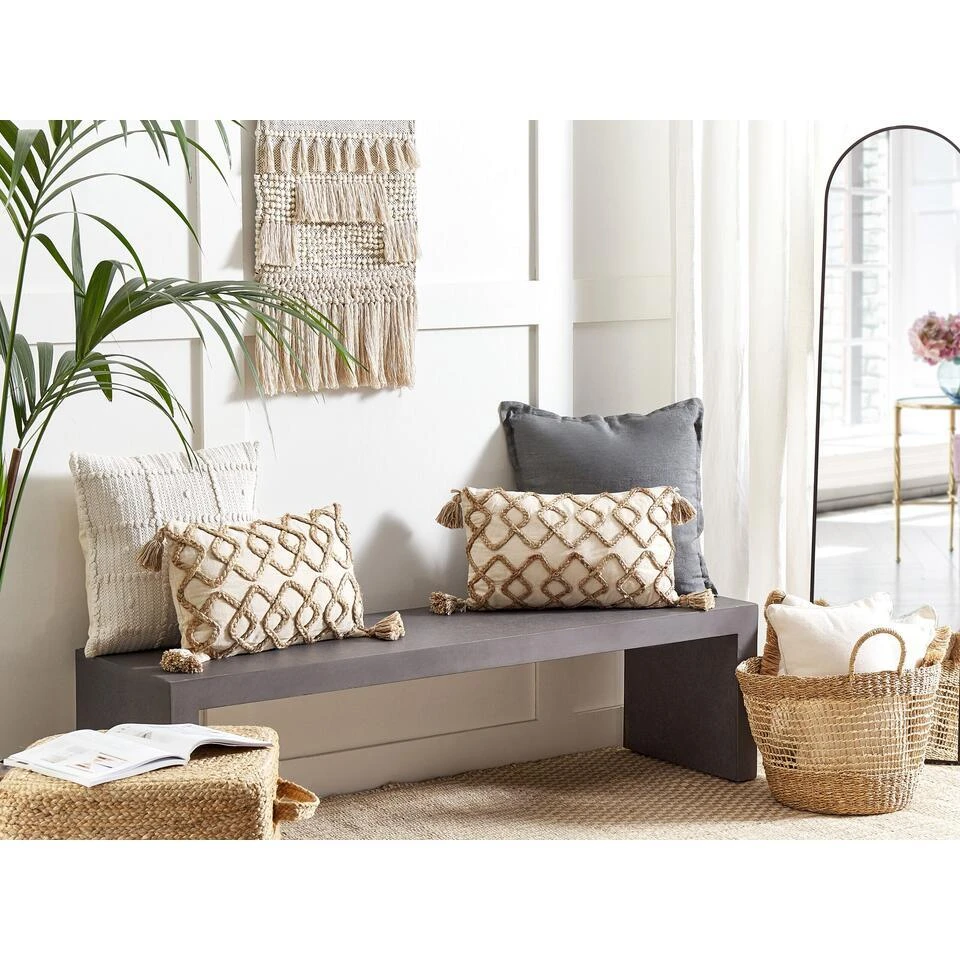 Beliani Sierkussen INCANA - Beige Katoen Beliani Sierkussen INCANA - Beige Katoen -Beliani 3b8c6440f9a540c1879f513babc07b73