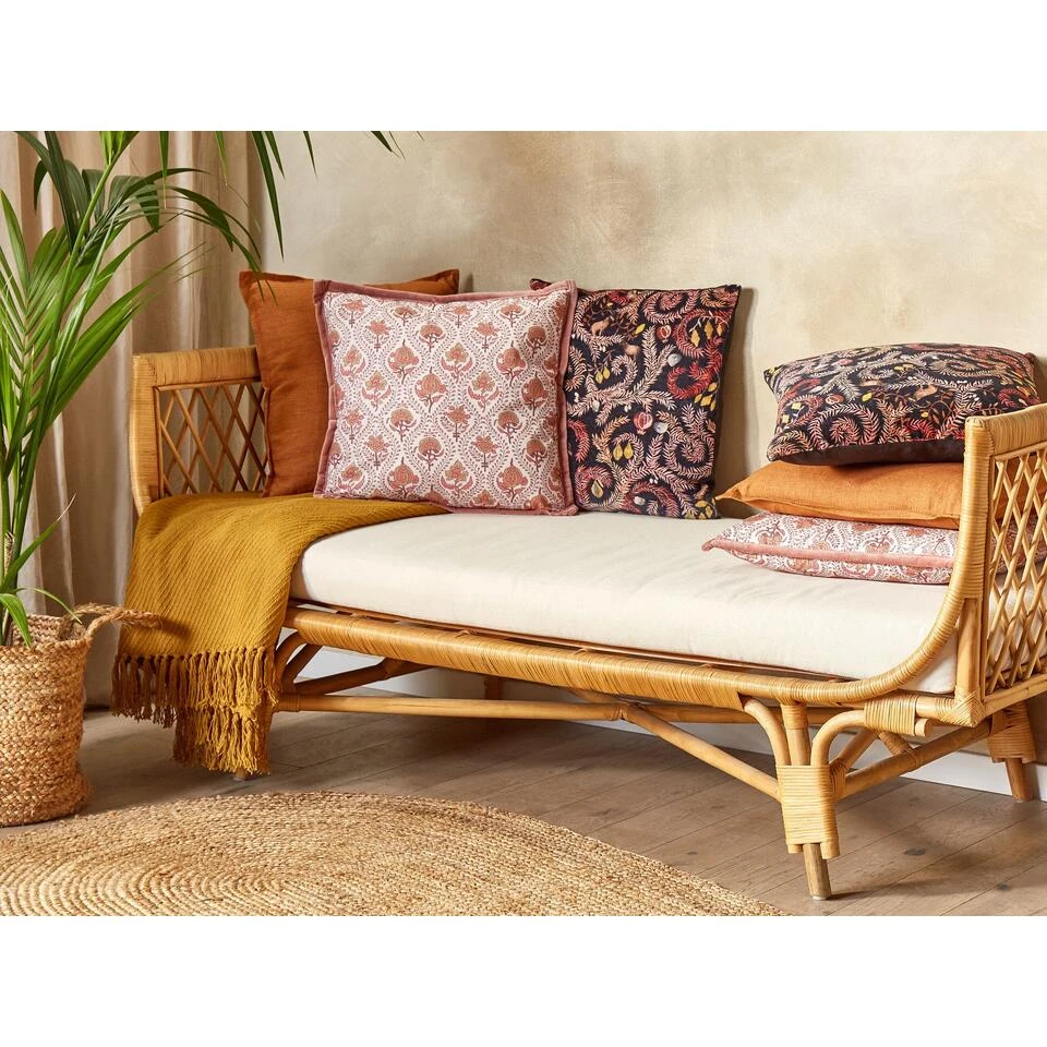 Beliani Sierkussen PICEA - Rood Katoen Beliani Sierkussen PICEA - Rood Katoen -Beliani 45931350fd1f4903bfcc8e0244a7e67f