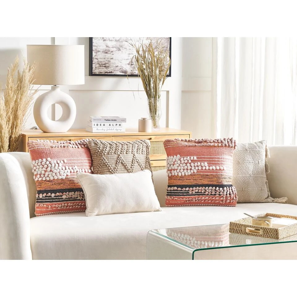 Beliani Sierkussen DEUTZIA - Oranje Katoen Beliani Sierkussen DEUTZIA - Oranje Katoen -Beliani 6bbd694f2f5d46169261d32eef19328a