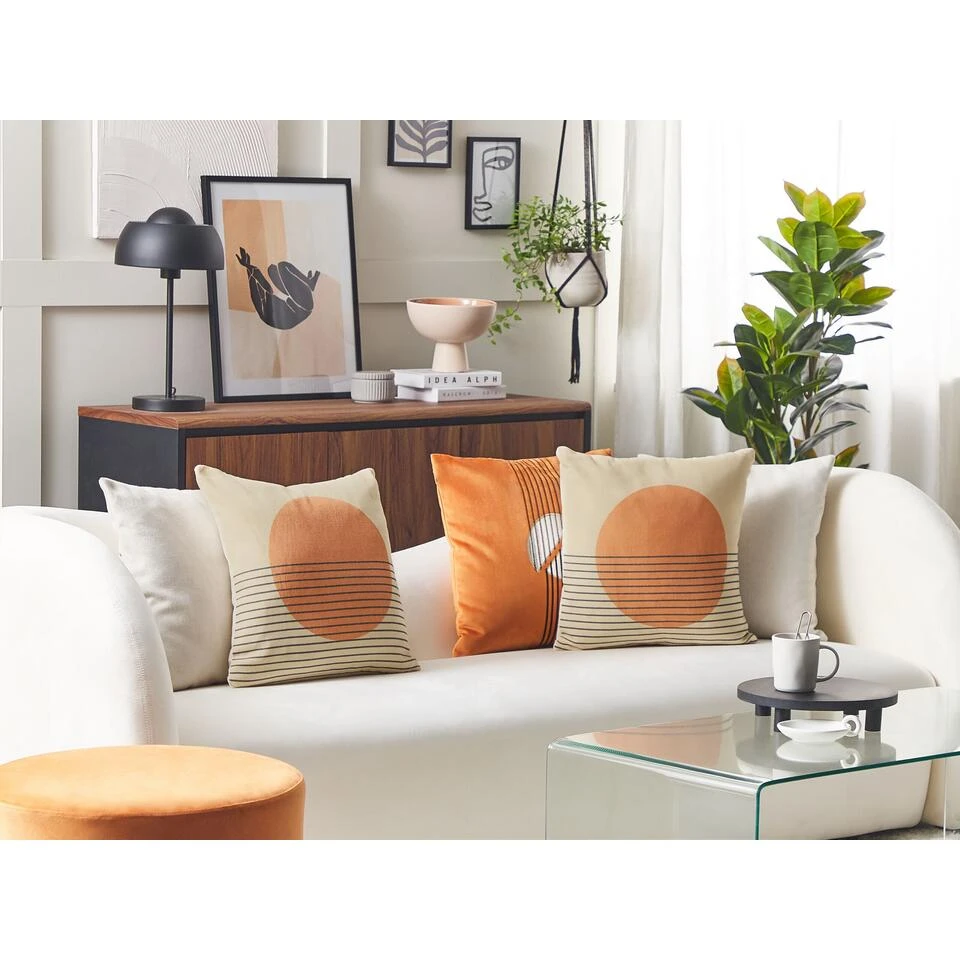 Beliani Sierkussen MOONFLOWER - Beige Polyester, Katoen Beliani Sierkussen MOONFLOWER - Beige Polyester, Katoen -Beliani 7024ca3a9e6f4d97adfb5d17179a8bc5