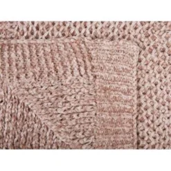 Beliani Plaid HAIFA - Roze Polyester -Beliani 767a544fe45c43298a7c027c0e0140c9