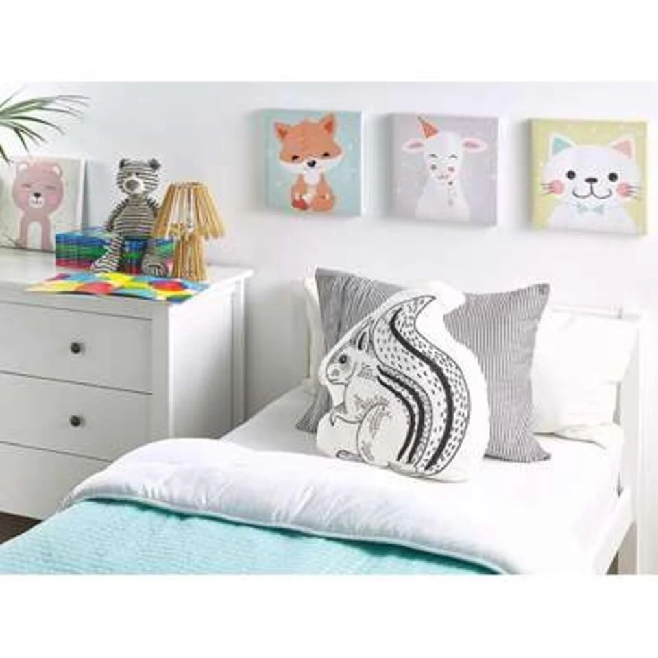 Beliani Sierkussen KOLKATA - Wit Katoen Beliani Sierkussen KOLKATA - Wit Katoen -Beliani 79695fb9a4a64d2abdb496ca55d2c25a