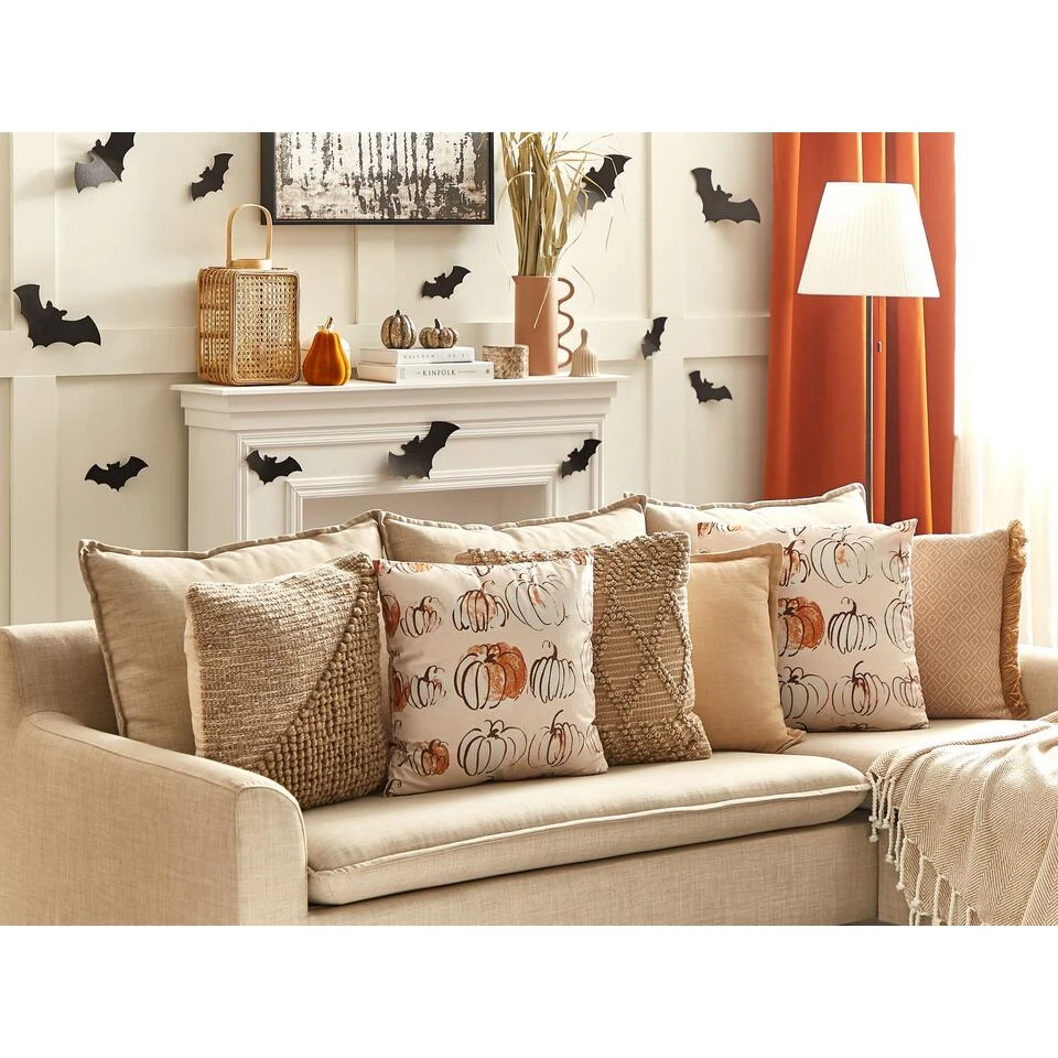 Beliani Sierkussen CUCURBITA - Beige Fluweel Beliani Sierkussen CUCURBITA - Beige Fluweel -Beliani 7dc1c6cf089c489599059c24ee1ddb0b