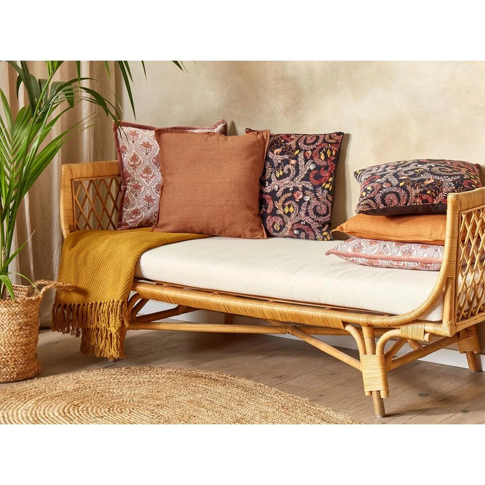 Beliani Sierkussen SAGINA - Oranje Linnen Beliani Sierkussen SAGINA - Oranje Linnen -Beliani aa7540d948114cb3aef1a2ebc68aad25