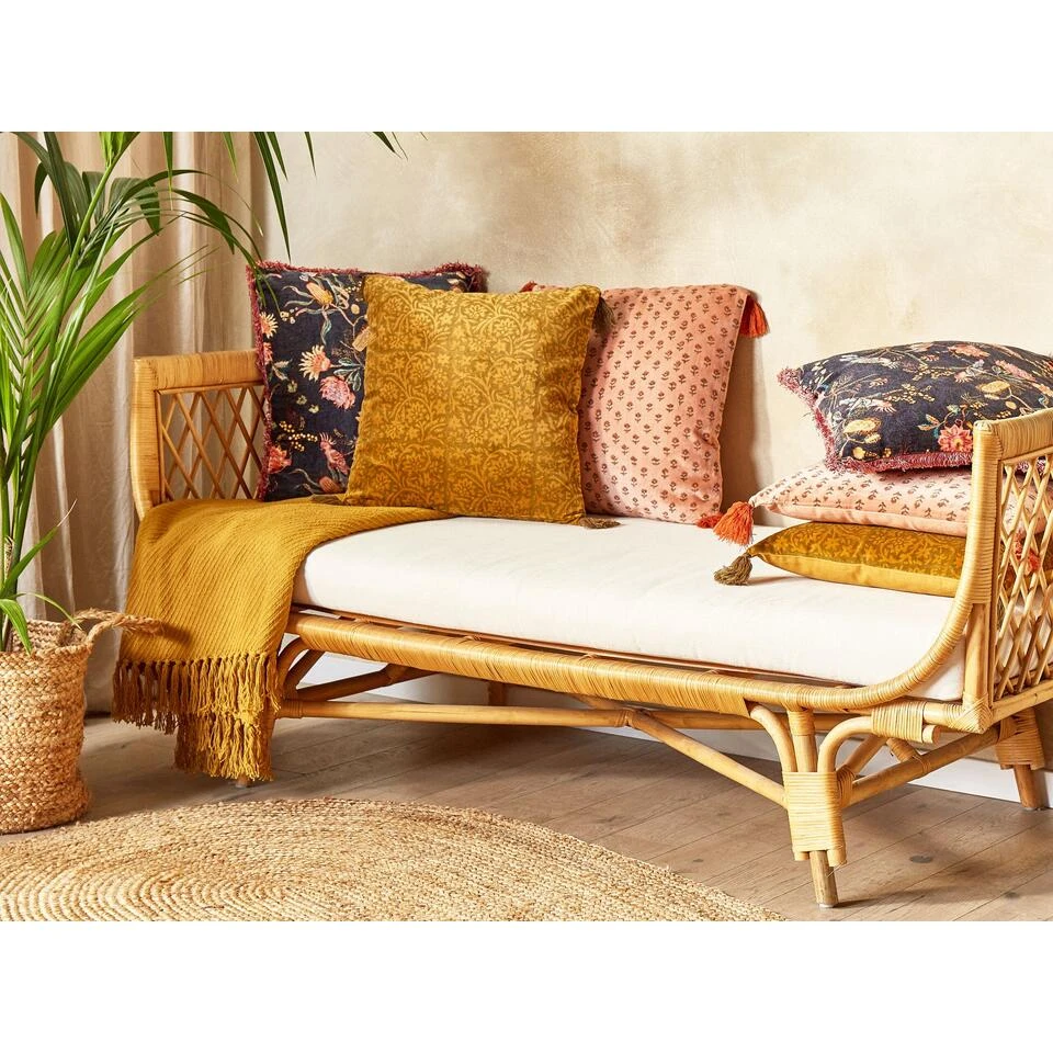 Beliani Sierkussen RHEUM - Geel Fluweel Beliani Sierkussen RHEUM - Geel Fluweel -Beliani ab467f2f7400402e802d8ef2dd86388f