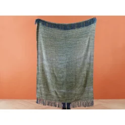 Beliani Plaid PAIRE - Blauw Acryl -Beliani b0e196880e5043f1a0681b67caf349f3