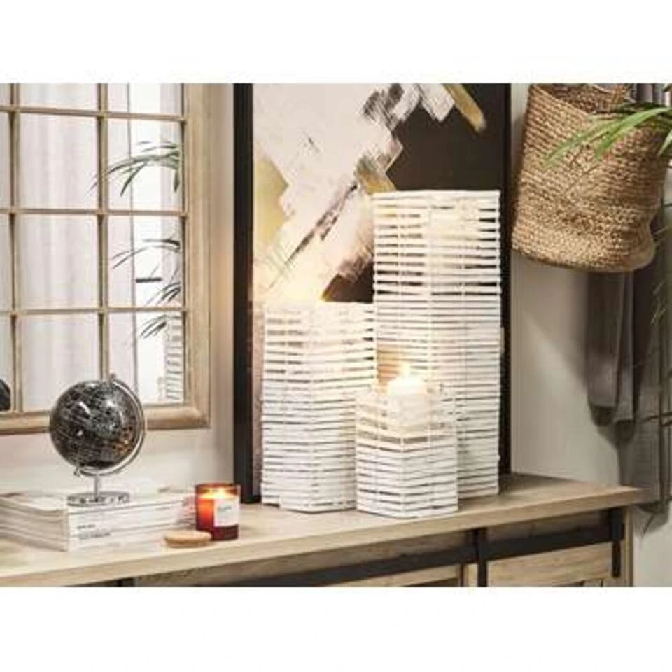 Beliani Kandelaar MAROLA - Wit Populierhout Beliani Kandelaar MAROLA - Wit Populierhout -Beliani b0e53adae9cd49c3a9bfdc9977186273