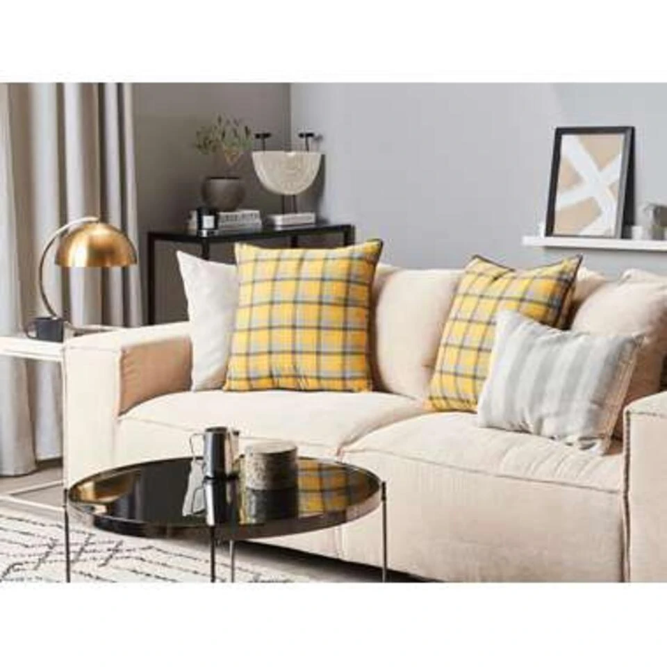 Beliani Sierkussen DICENTRA - Geel Polyester, Katoen Beliani Sierkussen DICENTRA - Geel Polyester, Katoen -Beliani c076decc03cf4198bc4e8b9cd4f5c13f