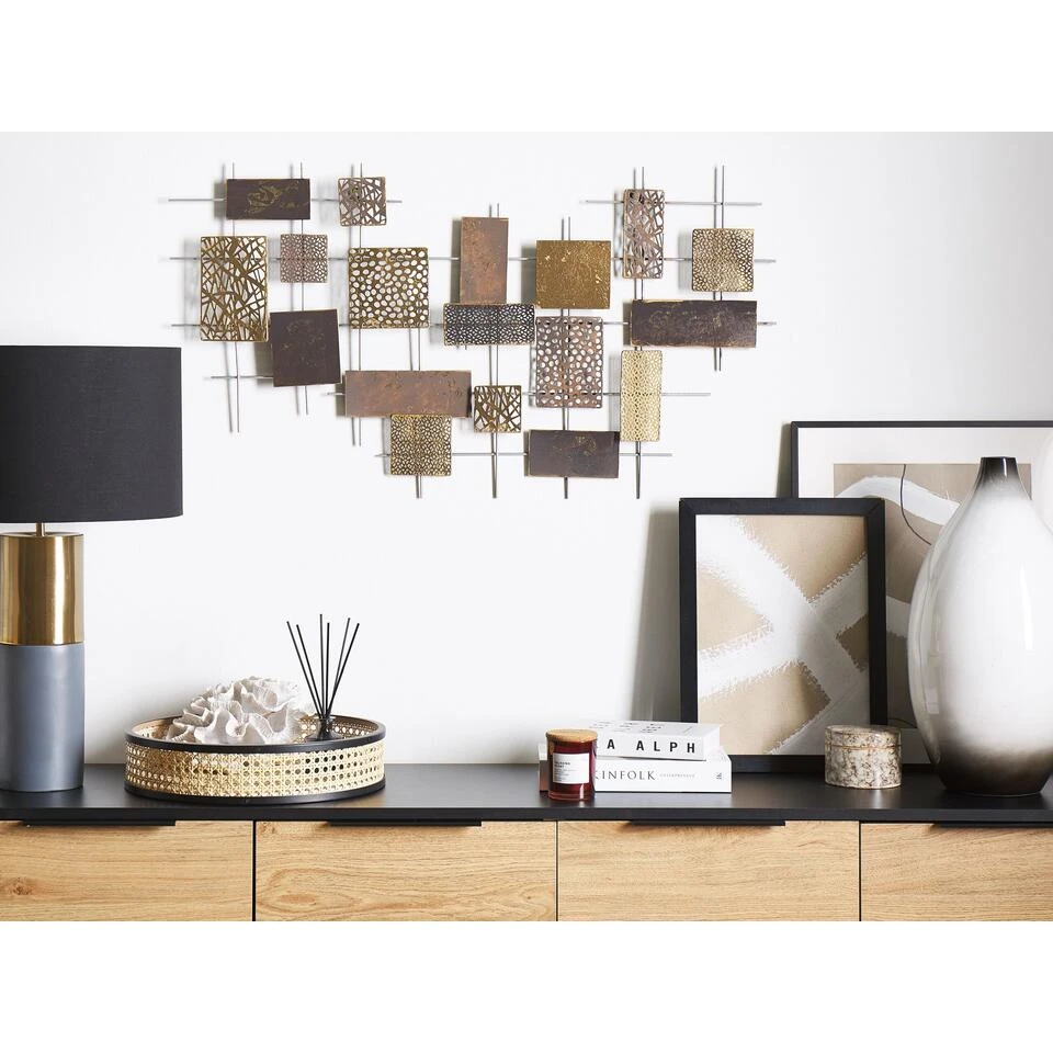 Beliani Wanddecoratie ASTATINE - Goud Metaal Beliani Wanddecoratie ASTATINE - Goud Metaal -Beliani d9396f6989a54a8883c6dcf910e028fd