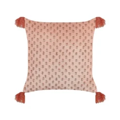 Beliani Sierkussen RUMHORA - Roze Fluweel -Beliani e156e99b5c334da0bf679d01c12d6a2a