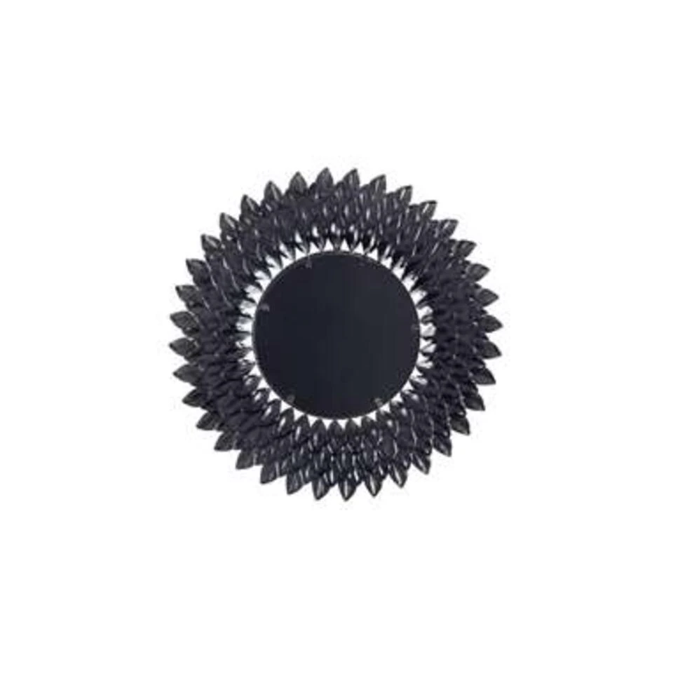 Beliani Wandspiegel LARRAU - Zilver Metaal Beliani Wandspiegel LARRAU - Zilver Metaal -Beliani ffb17ac41d574f9783ec273e26e2d78b